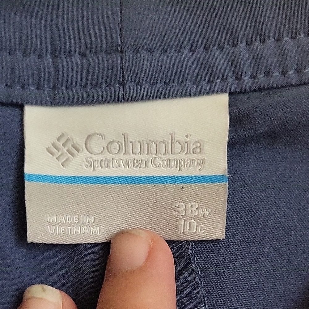 Columbia Men's Blue Shorts - Picture 2 of 8